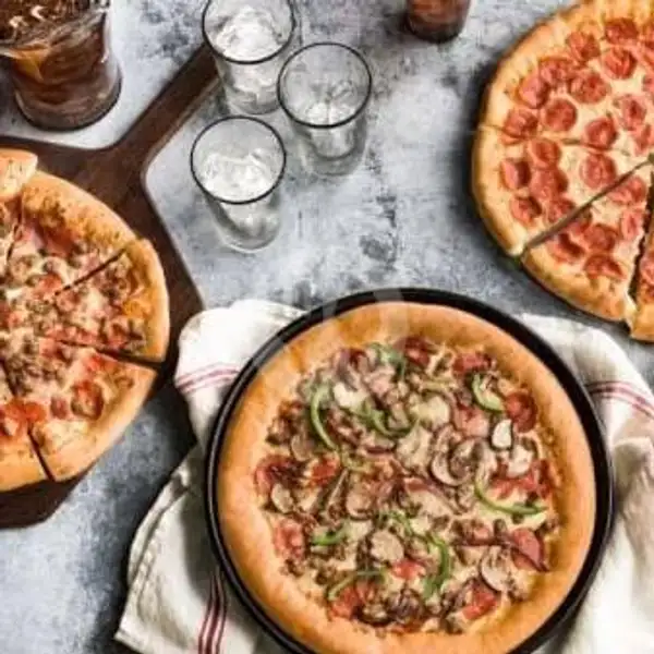 3 Pizza Super Supreme,Meat Bang,Polo Margherita Medium. | Nani's Pizza