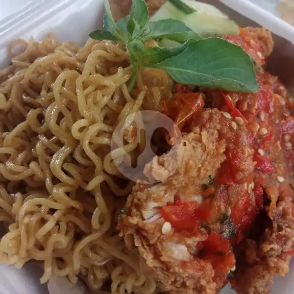 Ayam Geprek + Nasi + Indomie + Telur Free Es Teh | Ayam Geprek Paket Hemat Teluk Lerong, Siti Aisyah