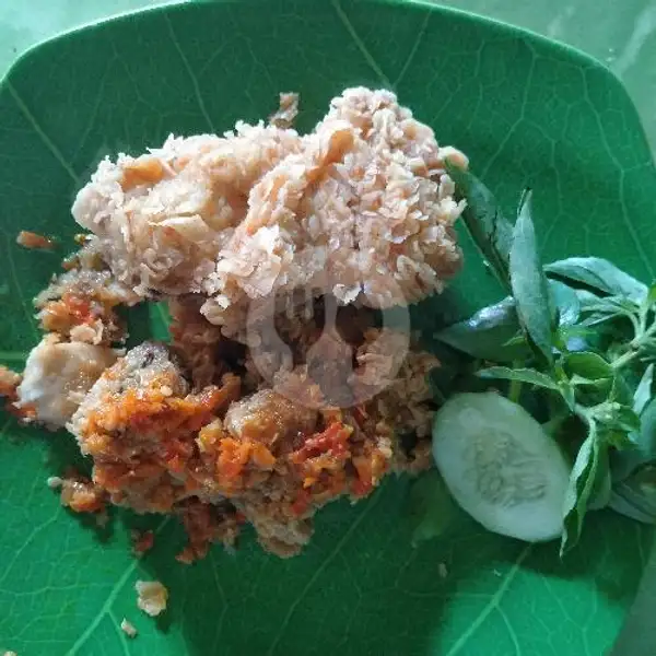 Nasi Ayam Geprek | Alvina Seafood Khas Semarang, Bukit Kecil