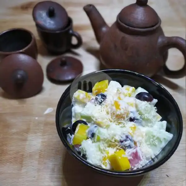Salad Buah 300ml Toping Anggur Vs Jeruk | Salad Buah Kebon Sirih & Dimsum