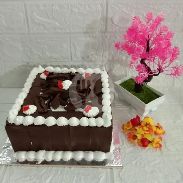 Kue Ulang Tahun BLACKFOREST KOTAK ukuran 15 | ANEKA ULANG TAHUN TATA SULE