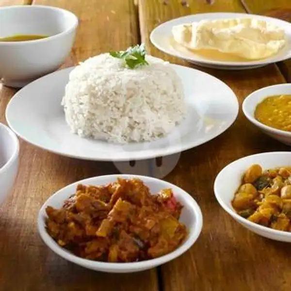 South Indian Meal (free drink) | Waytuki Vegetarian