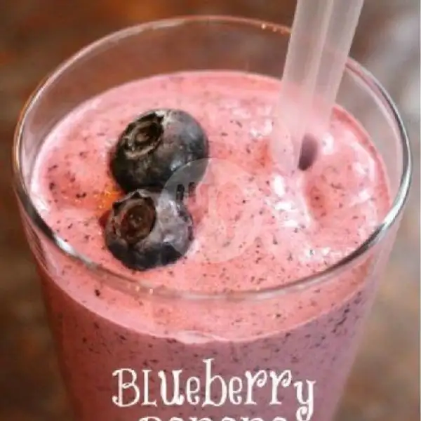 Blueberry Banana Smoothies With Strawberry L | Warung Jus
