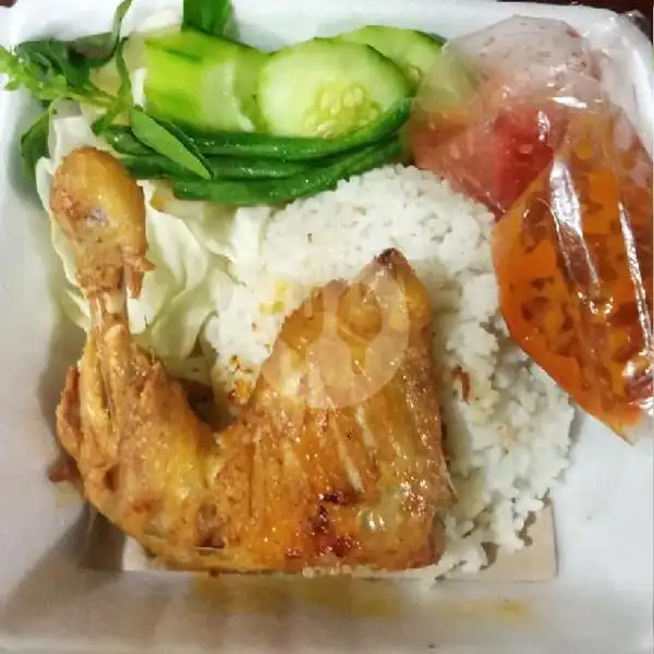 Paket Ayam Goreng + nasi | Ayam Bakar Kobong Banyuwangi,Ubud