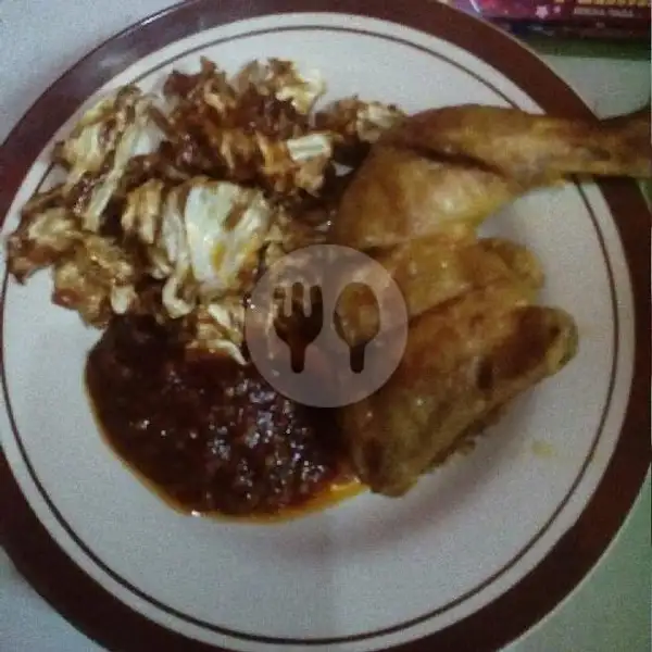 Ayam Pakogo | Pecel Ayam & Lele Uwa Nining, Rawajati Timur 3