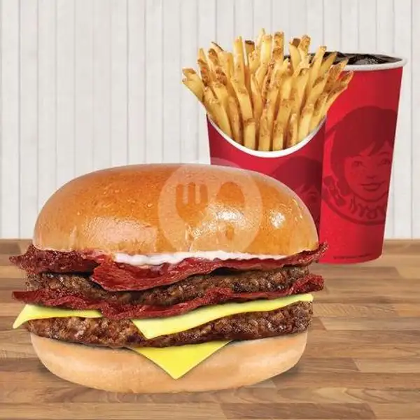 Combo Double Stacker Burger With Medium Fries & Wendy's Drink | Wendy's, Transmart Pekalongan