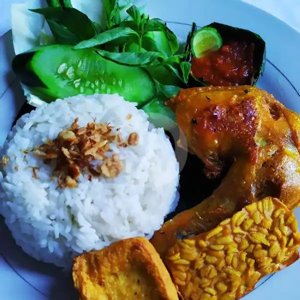 Ayam Goreng Mantap Komplit 2 Super Besar | Wann's kitchen
