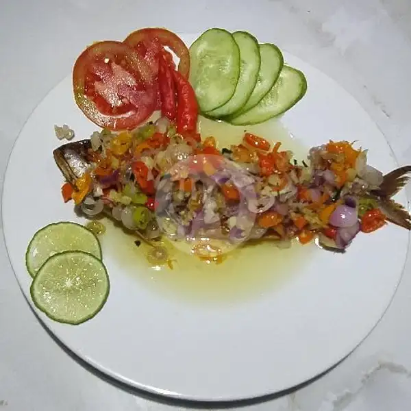 IKAN ASIN PEDA MERAH SAMBAL MATAH | Gracia Food, Teluk Amboina