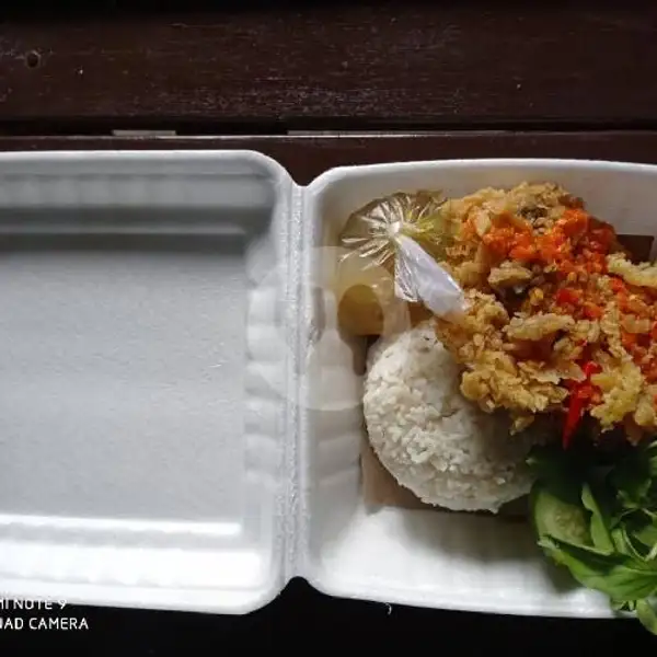 Nasi Ayam Goreng Penyet | Mbak Vina Seafood, Bukit Kecil