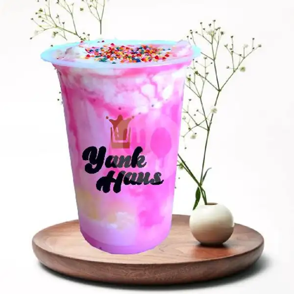 Yank Haus! Nice Strawberry | BOBA YANK HAUS