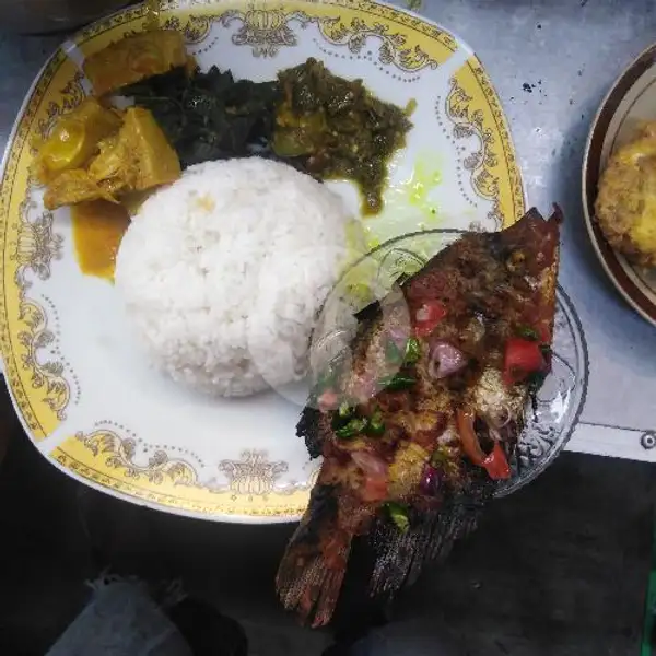 Nasi Ikan Bakar Gurame+es Teh Manis | Masakan Padang Doa Mande