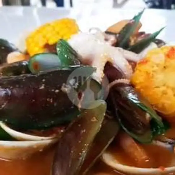 Kerang Mix + Cumi + Udang + Baby Gurita + Jagung | Seafood Seagood, Kebonkopi
