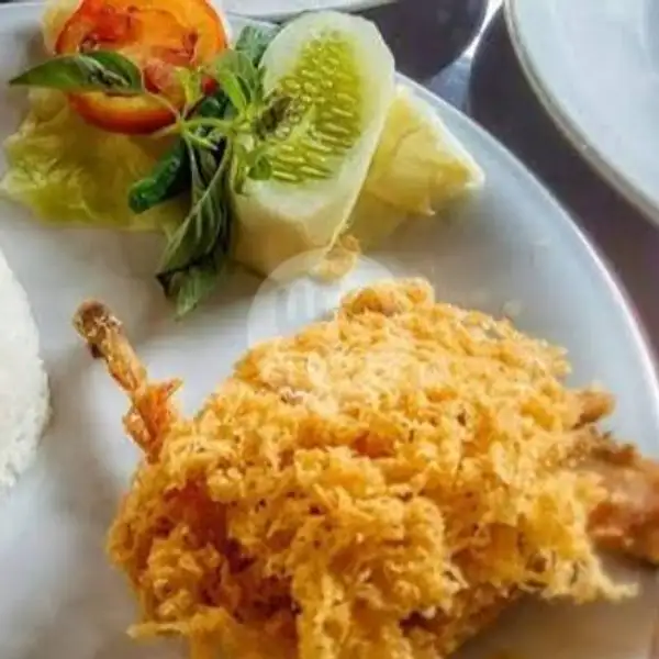 Ayam Goreng Selimut Telur Gulung + Nasi | raja es & dadar gulung aneka rasa, kebon rejo