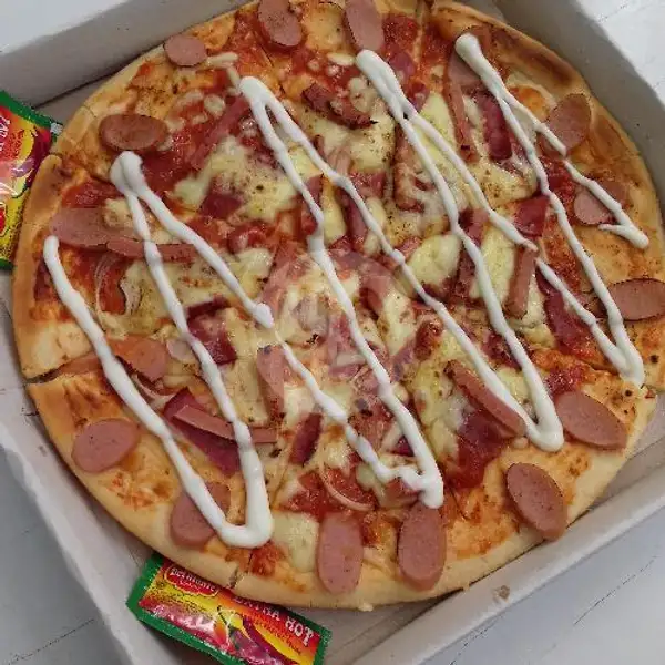 Pizza Meat Lover Medium | Pizza Laziz, Poncol