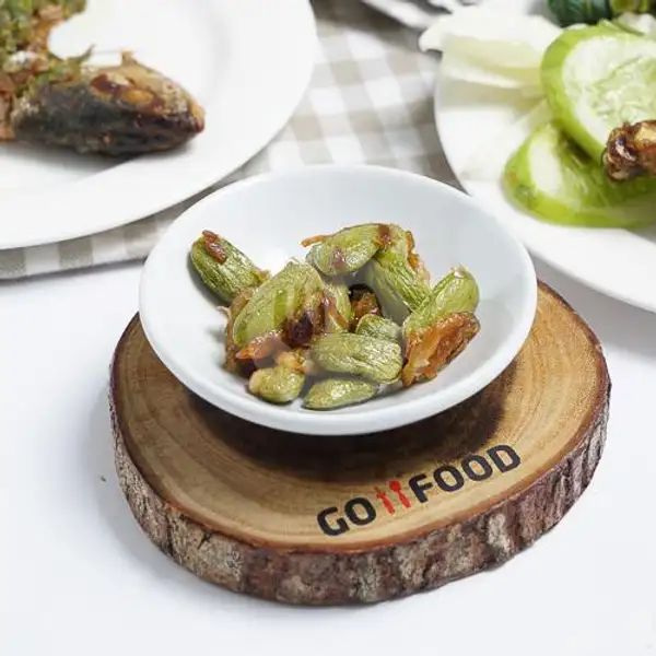 Pete Goreng | Ayam penyet kriuk, Dunia Foodcourt