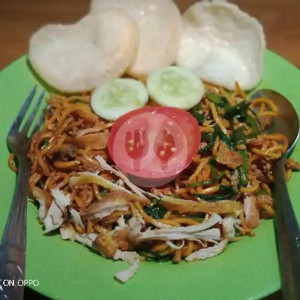 Mie Kuning Goreng Kangkung Belacan | Nasi Ayam Penyet & Es Rumput Laut Durian & Gurami Asam Manis Aila, Perhubungan