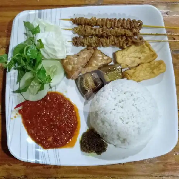 Nasi Sate Usus Ayam | Nasi Tempe Penyet Sikembar Lidah, Wiyung
