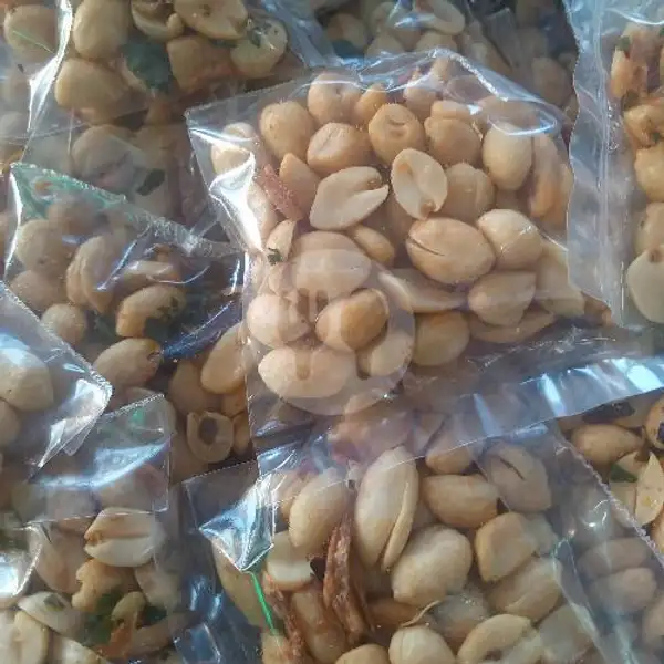 Kacang Tojin | Bofet Lontong Pical Nita Marapalam, Sutomo Marapalam