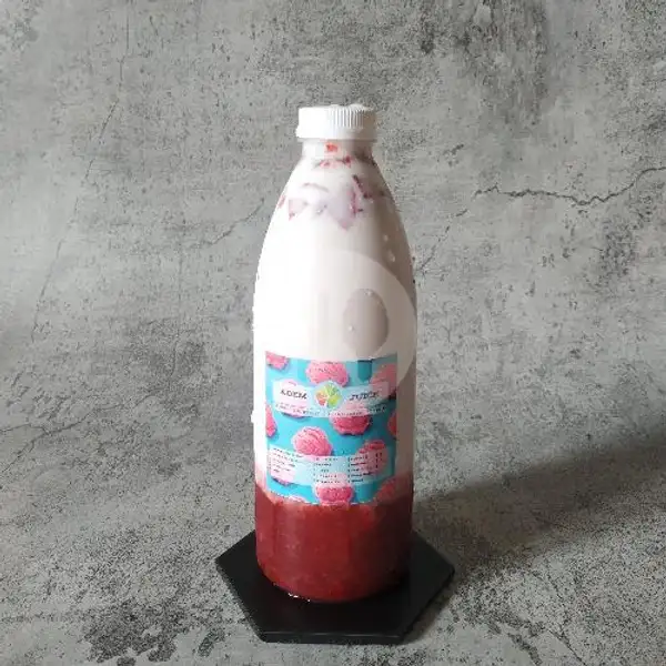 Get 2 Bottles Of Korean Fresh Strawberry Milk | Adem Juices & Smoothies, Denpasar