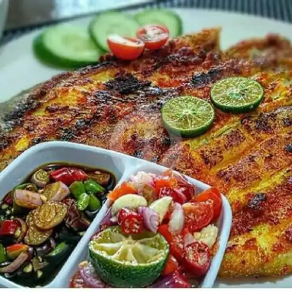 Ikan Bakar Nila | Sate Ayam Taichan Dhira