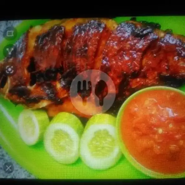 Ikan Kue Bakar | Riana Jaya Sea Food 18 Ayam Kremes, Lingkar Utara