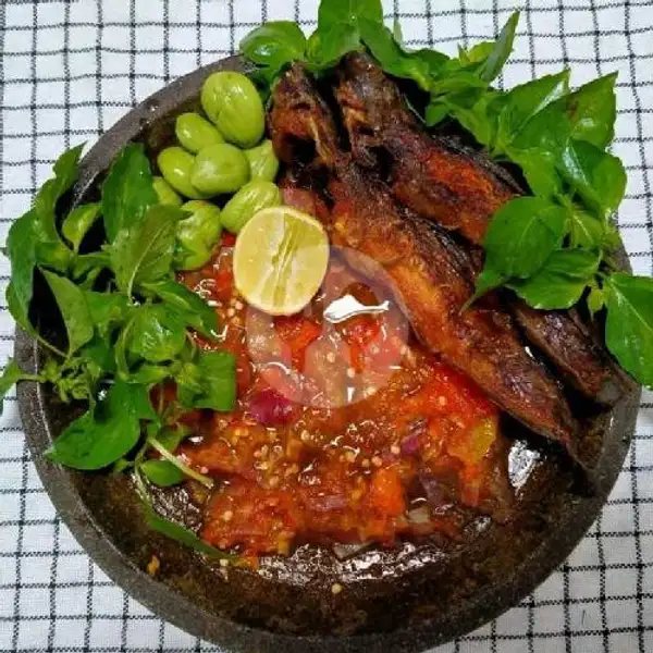 Nasi Sambelan Ikan LeLe | Sambelan Bu Siti, Kebraon 2 Gg tomat no 24,Kel.kebraon,kec.karang Pilang