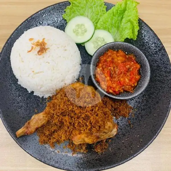 Nasi Putih Ayam Kampung Goreng Lengkuas Signature Perporsi | Aroma Signature