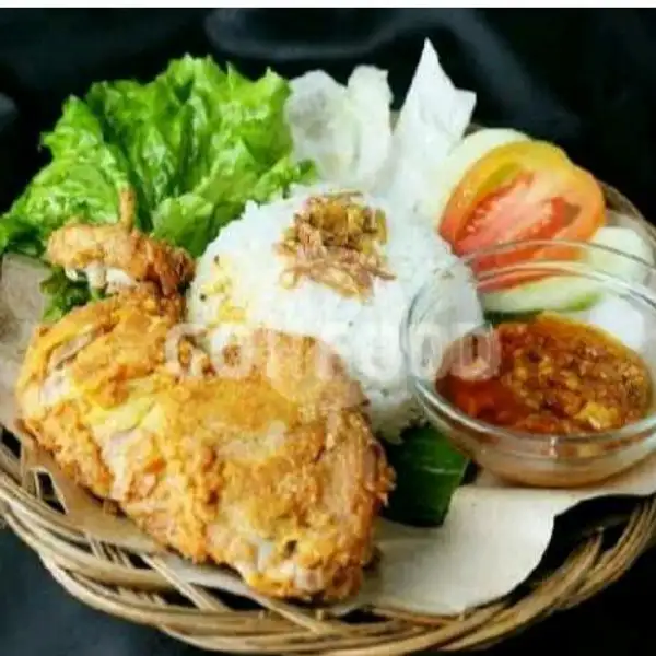 Ayaam Penyet + Nasi(halal Food) | Dapoer Deo, Hawila Residence
