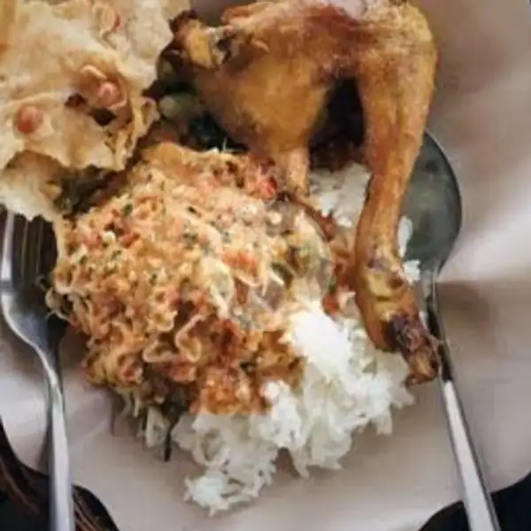 Nasi Pecel Ayam Goreng | PENTOL&CEKER NJEBLES