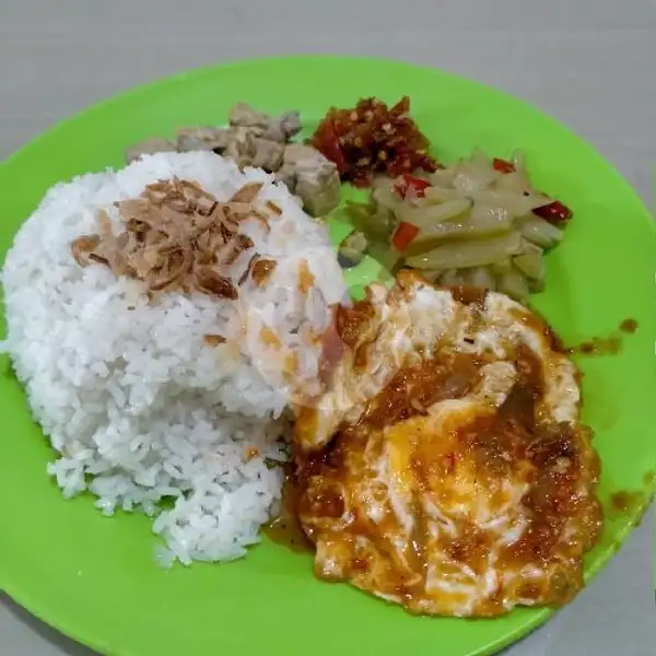 Nasi Campur Telur Ceplok Sambal | Warung Sudarmo, Nongsa