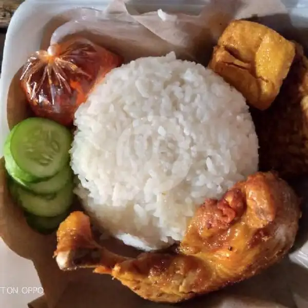 Nasi Ayam Goreng | Seblak Umi Pajawan, Jatinangor
