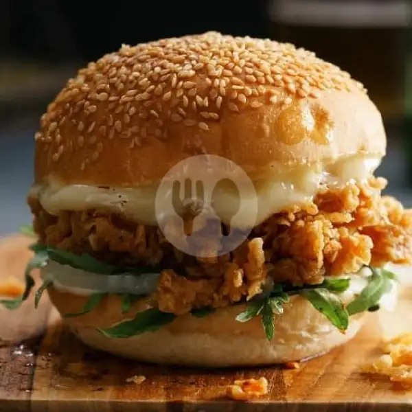 Mozza Cicken Crispy Burger | KEBAB YANMU