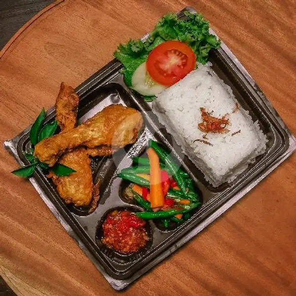 Paket Bento SC Ayam Goreng Spesial | Swiss-Cafe, Rasuna Said