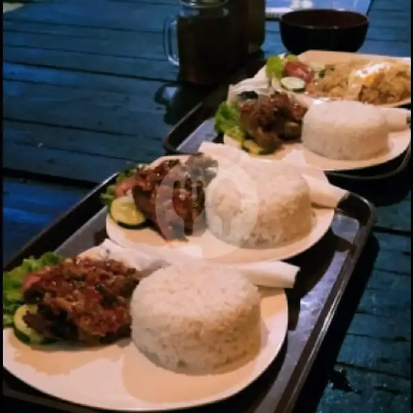 Paket Kenyang 1 ( Nasi + Ayam Penyet + Es Teh ) | Kedai Black Series