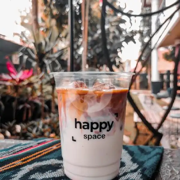 Iced Hazelnut Coffee | Happy Space Coffee, Cisitu Indah 3