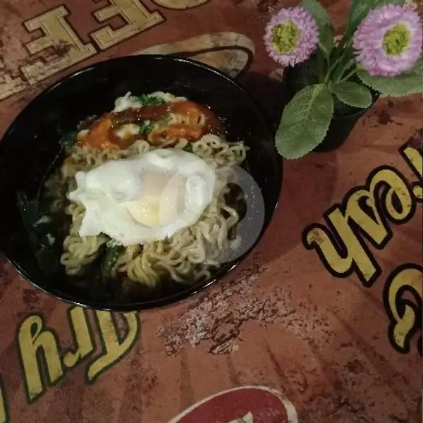 Indomie Rebus Telur Double | Vinz Cafe, Kemayoran