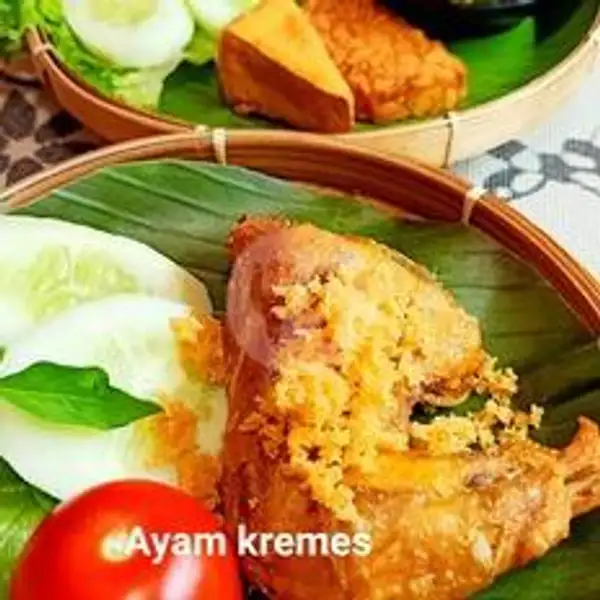 Ayam Kremes Lalapan | Ayam Bakar Dan Ikan Bakar Selera Nusantara, Dapur Nusantara