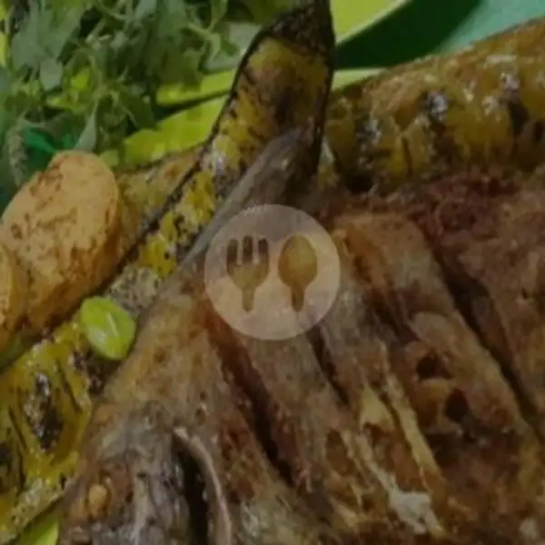 Ikan BATAGOR | Pecel Ayam & Lele Uwa Nining, Rawajati Timur 3
