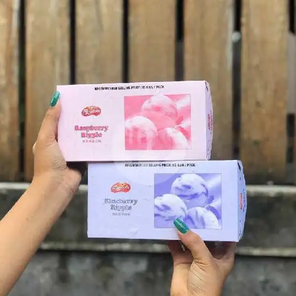 Ice Cream Import-Ice Cream Potong Import Singapure Rasa Blubbery Ripple | Seller Walls, Denpasar