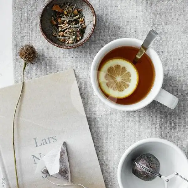 Lemon Tea Hangat | Ayam geprek incess, Gading Serpong