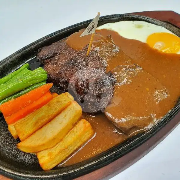 Steak Lidah Sapi (Ox Tounge Steak) With Egg | Queen Shen 'Ribs and Grill', Arjuna