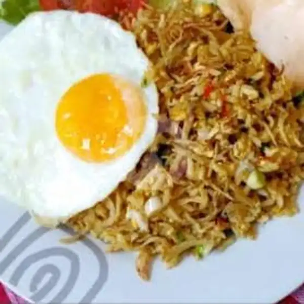 Nasi Goreng Jumbo (Teri + Telur Ceplok) | Nasi Goreng Kambing, Pelita