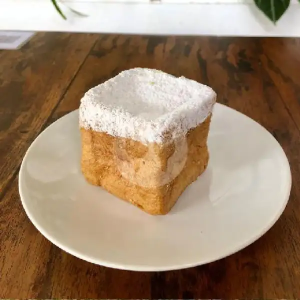 Fuji Puff Vanilla | Kakiang Bakery, Denpasar