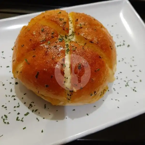 Korean Garlic Cheese Bread (1 pcs) | roti korean garlic kebon kacang XI