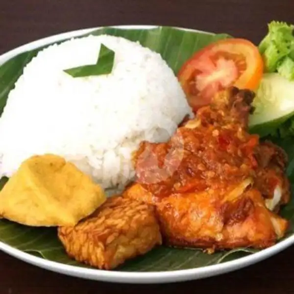 Nasi Putih Ayam Geprek Paha Dan Tahu Tempe Sambal Merah | Nasi Goreng Aceh 21, Kebon Kacang
