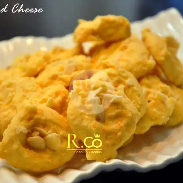 Almond Cheese | R.Corporation