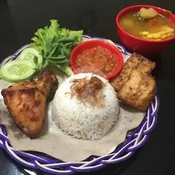 Paket Ayam Kampung Goreng/Bakar | Gudeg, Ayam, & Bebek Follback, Pramuka