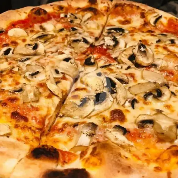 Pizza Funghi | Oregano Bistro, Mengwi