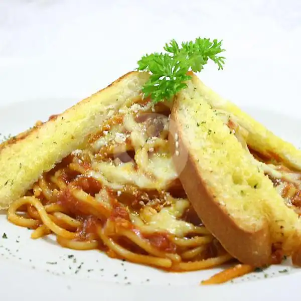 Spaghetti Napolitan | Papa Ron's, Cilacap