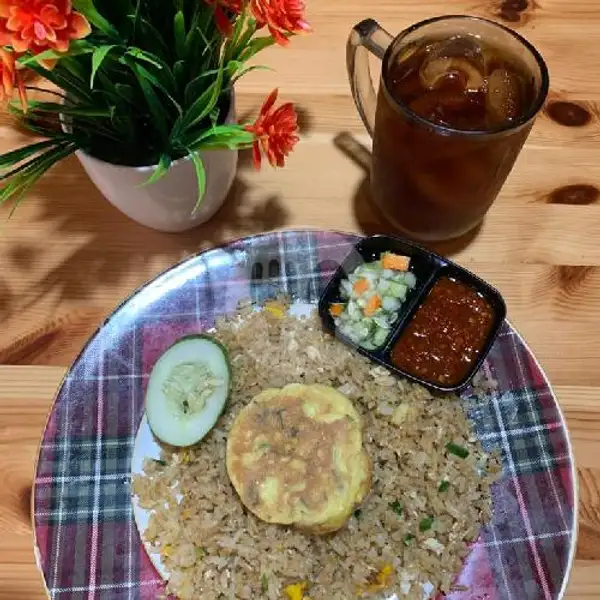Nasi Goreng Telur+es Teh | Bangka Jaya, Pulau Ambon